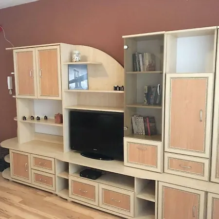 Anna Apartman *